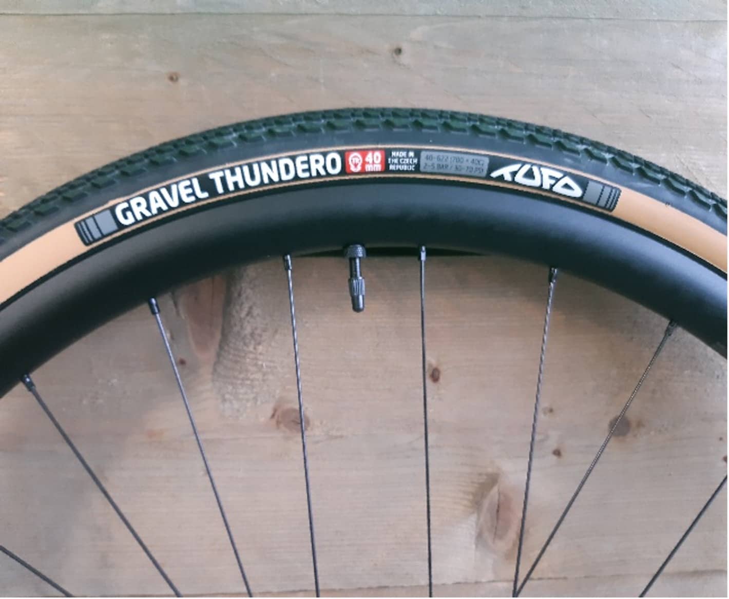 Tufo Gravel Thundero band